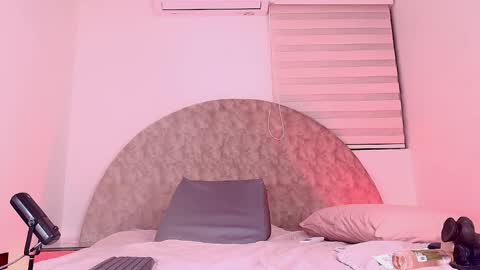 Snapshot of caro_loving chatting on 02-26-26, 03:16 caro online show from 02-26-26, 03:16