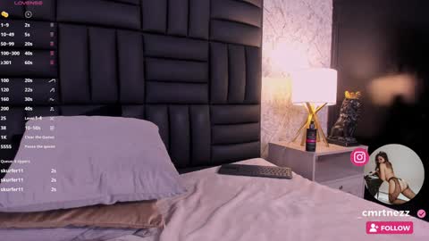 Snapshot of caro_martinezz chatting on 01-10-25, 07:25 online show from 01-10-25, 07:25