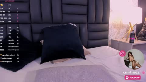 Snapshot of caro_martinezz chatting on 01-17-25, 07:41 online show from 01-17-25, 07:41