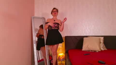 Snapshot of carojhones chatting on 05-06-26, 04:52 CaroJhones online show from 05-06-26, 04:52