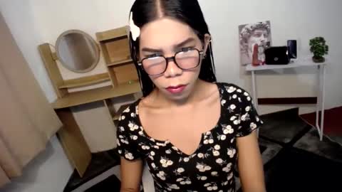 Snapshot of carol_linaxxx chatting on 12-11-24, 12:54 Carolina online show from 12-11-24, 12:54