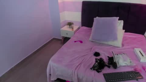 Carol  online show from 03-07-25, 02:56