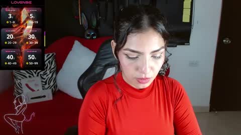 Caroline online show from 05-26-26, 01:51