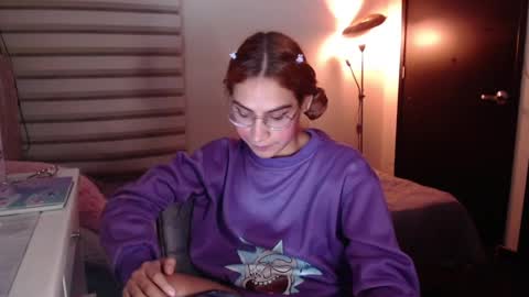 Carolayn online show from 12-11-24, 02:52