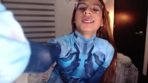 Carolayn online show from 12-24-24, 02:21