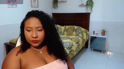 Snapshot of caroldelatorre chatting on 09-19-25, 06:30 Carol de la torre online show from 09-19-25, 06:30