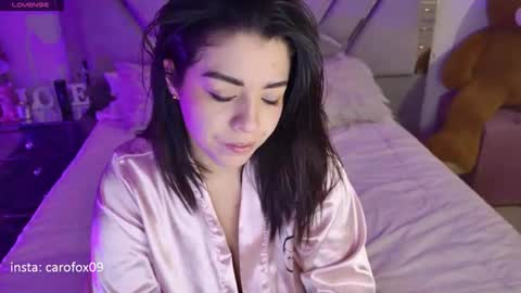 Snapshot of carolinafox_ chatting on 05-07-26, 12:05 caroline online show from 05-07-26, 12:05