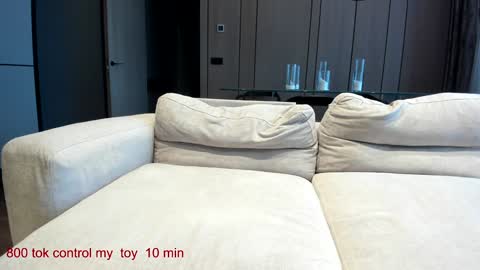 Snapshot of carolinaherera chatting on 12-14-24, 12:12 Lina.I will online 1 December online show from 12-14-24, 12:12