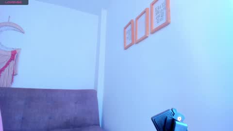 Snapshot of carolinalovehot chatting on 01-13-25, 07:21 Carolina online show from 01-13-25, 07:21