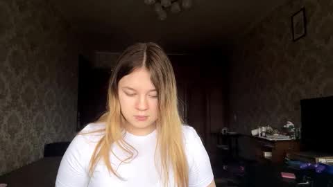 Snapshot of carolindueno chatting on 02-20-26, 11:32 carolindueno online show from 02-20-26, 11:32