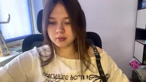 Snapshot of carolindueno chatting on 02-28-26, 07:42 carolindueno online show from 02-28-26, 07:42