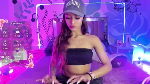 Snapshot of caroline_cute7 chatting on 12-14-24, 04:01 caroline 3 online show from 12-14-24, 04:01