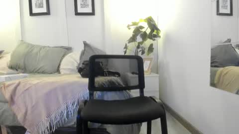  Caroline  online show from 02-08-26, 02:09