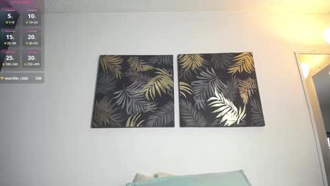 C A R O L I N E online show from 02-04-25, 03:26