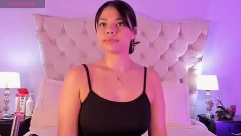 Caroline online show from 09-19-25, 05:46