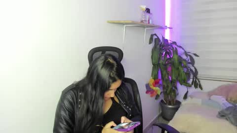 caroline_rodriguez_9 online show from 09-30-25, 03:33