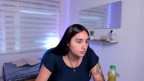 caroline_rodriguez_9 online show from 02-10-26, 07:07