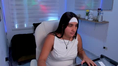 caroline_rodriguez_9 online show from 02-27-26, 07:47