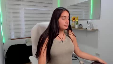 caroline_rodriguez_9 online show from 03-16-26, 06:56