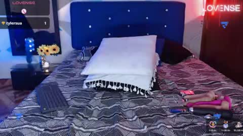 Snapshot of carolineblich chatting on 01-31-25, 08:12 Carolin Blich online show from 01-31-25, 08:12