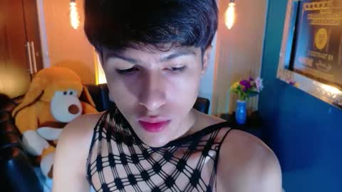 carolinejesh online show from 04-12-26, 01:38