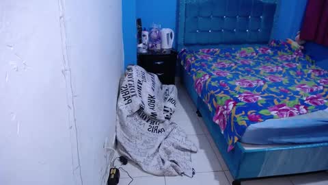 Carolinhe  online show from 02-21-26, 03:13