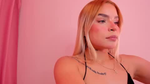 Snapshot of carolinna_ chatting on 12-08-24, 02:07 carolinna_ online show from 12-08-24, 02:07