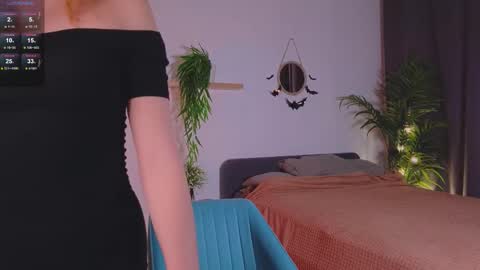 Snapshot of carolinnk chatting on 11-05-25, 02:17 Caro online show from 11-05-25, 02:17