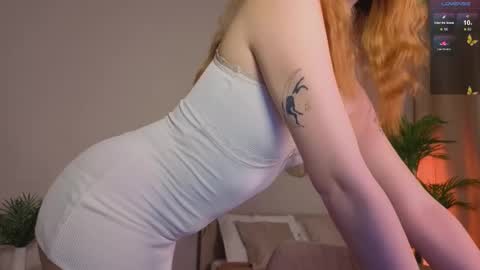 Snapshot of carolinnk chatting on 11-08-25, 02:06 Caro online show from 11-08-25, 02:06