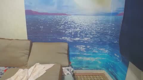 Snapshot of caroncapella chatting on 03-07-25, 09:48 VicunaCool online show from 03-07-25, 09:48