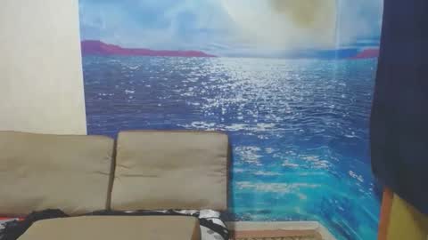 Snapshot of caroncapella chatting on 09-30-25, 02:44 VicunaCool online show from 09-30-25, 02:44