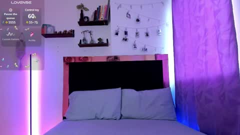 Snapshot of carorosse chatting on 03-06-25, 10:04 Caro online show from 03-06-25, 10:04