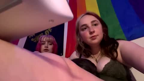 carpetmunchers online show from 10-04-25, 01:14