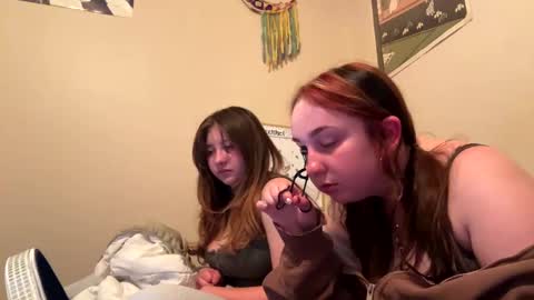 carpetmunchers online show from 10-09-25, 01:36