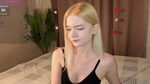 Snapshot of carrie_foster chatting on 02-21-26, 08:15 Carrie foster online show from 02-21-26, 08:15