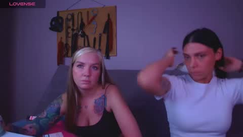 Carrie online show from 11-20-25, 06:40