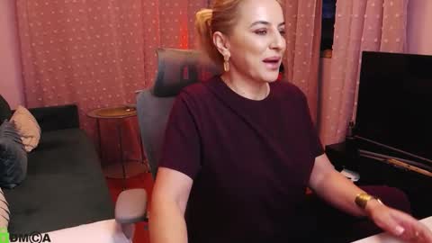 Carrie online show from 11-13-25, 04:55