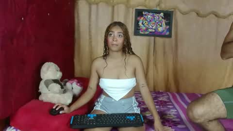 Snapshot of casandtom chatting on 10-23-25, 03:06 Cass And Tom online show from 10-23-25, 03:06