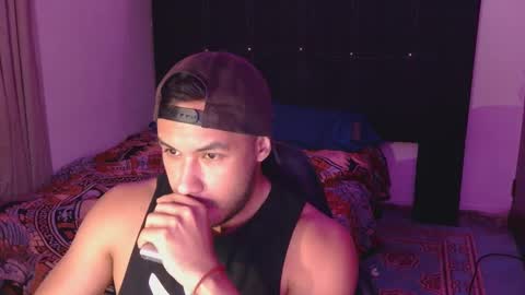 Snapshot of casas_oom chatting on 09-14-25, 04:00 online show from 09-14-25, 04:00