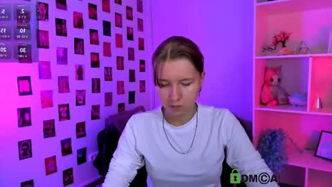 Snapshot of casey_meow_ chatting on 06-22-26, 07:11 casey_meow_ online show from 06-22-26, 07:11