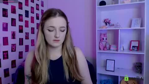 Snapshot of casey_meow_ chatting on 07-07-26, 06:56 casey_meow_ online show from 07-07-26, 06:56