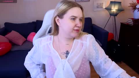 Snapshot of caseyrobbinss chatting on 02-22-25, 06:28 Casey Robbins online show from 02-22-25, 06:28