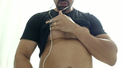 Snapshot of cashmastermuscle77 chatting on 07-08-26, 11:15 cashmastermuscle77 online show from 07-08-26, 11:15