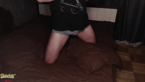 Snapshot of cassandratate chatting on 12-17-24, 01:27 Casey Chris online show from 12-17-24, 01:27