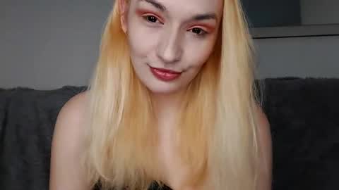 Snapshot of cassandratate chatting on 01-28-25, 07:32 Casey Chris online show from 01-28-25, 07:32