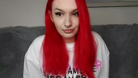 Snapshot of cassandratate chatting on 02-12-25, 08:59 Casey Chris online show from 02-12-25, 08:59