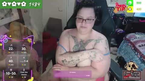 Snapshot of casserole_bbw chatting on 01-14-26, 05:40 Casserole bbw online show from 01-14-26, 05:40