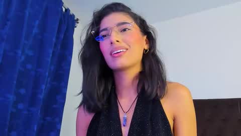 Snapshot of casseydagger chatting on 10-08-25, 12:52 CASSEY online show from 10-08-25, 12:52