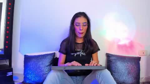 CASSEY online show from 06-13-26, 04:32