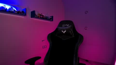 Snapshot of cassiablade1 chatting on 01-18-25, 07:37 Seductress Cassia FINDOM AND SADISM NO NUDE online show from 01-18-25, 07:37